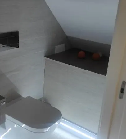 Light Wave Nazare Suite 50M Beach *