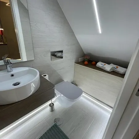 דירה Light Wave Nazare Suite 50M Beach נאזרה