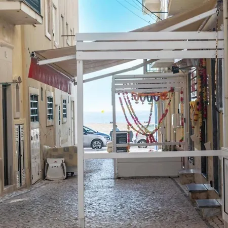 Light Wave Nazare Suite 50M Beach דירה