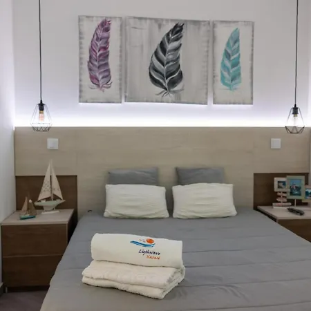 Light Wave Nazare Suite 50M Beach