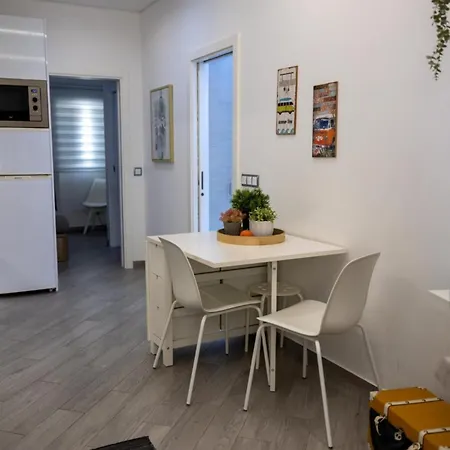 Light Wave Nazare Suite 50M Beach נאזרה