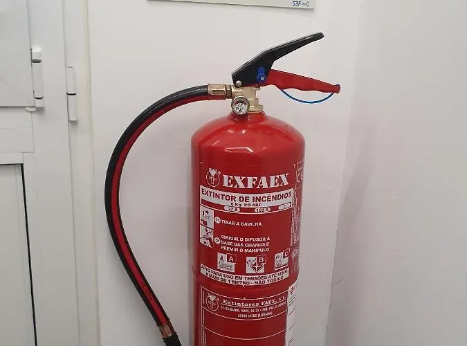 Light Wave Center 50m Nazaré